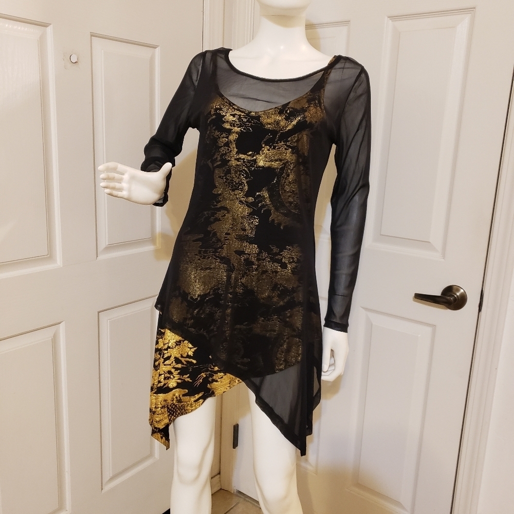 Lynn Ritche Tunic style size Small